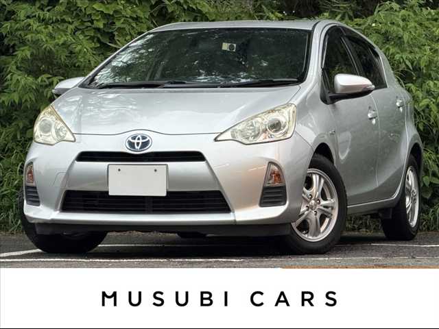 トヨタ アクアの車両写真 1