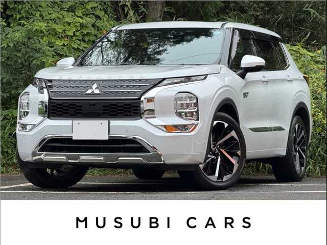 ミツビシ アウトランダーPHEVの車両写真 1