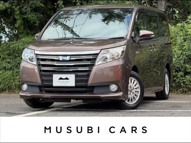 トヨタ ノアの車両写真 1