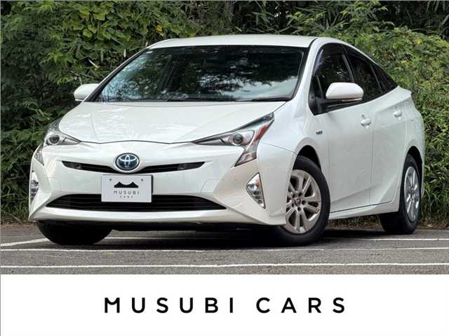 トヨタ プリウスの車両写真 1