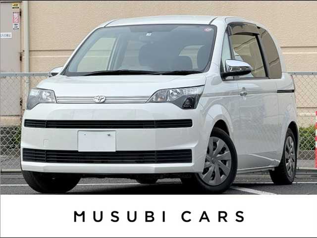 トヨタ スペイドの車両写真 1