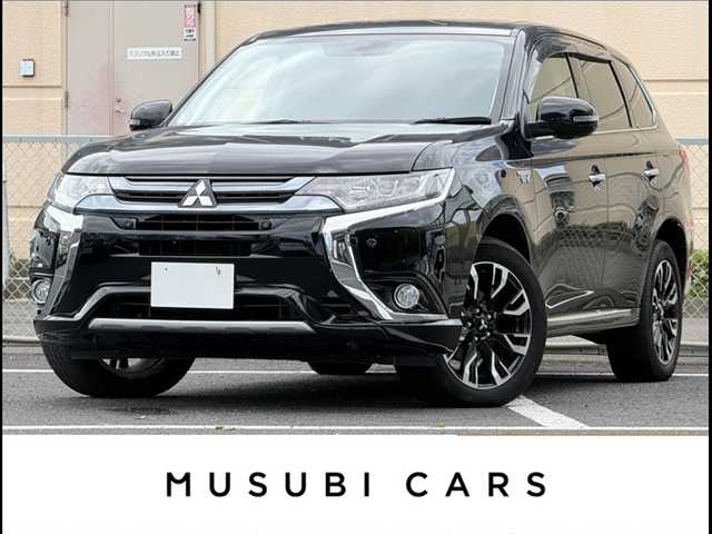 ミツビシ アウトランダーPHEVの車両写真 1